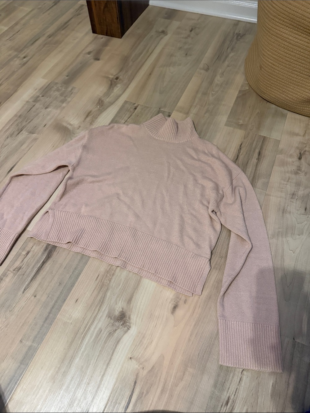 Size small pink H&M Divided turtleneck sweater